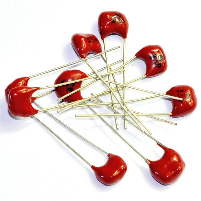 12x CDE CD15 Series Silver Mica Capacitors - 250pF, 500V, ±5% - DIP Radial, Great For RF